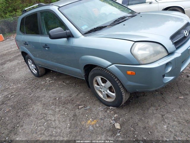 Salvage Hyundai TUCSON Image