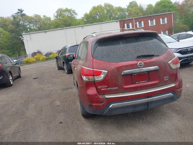 Nissan Pathfinder Sv