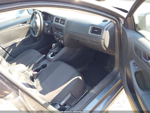 Volkswagen Jetta 2.5l Se