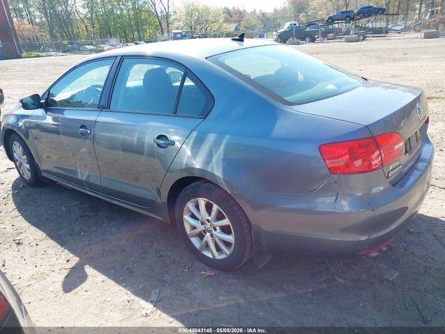 Volkswagen Jetta 2.5l Se