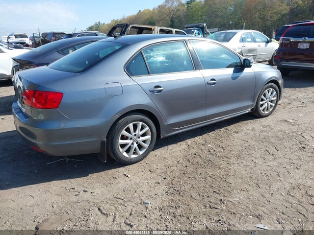 Volkswagen Jetta 2.5l Se