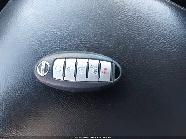 Nissan Pathfinder Platinum
