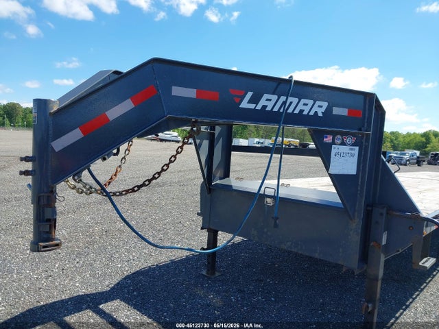 Lamr Trailer