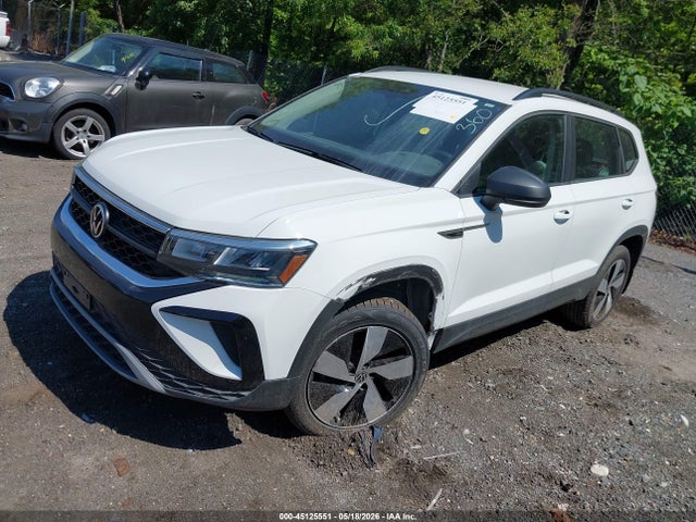 Volkswagen Taos S