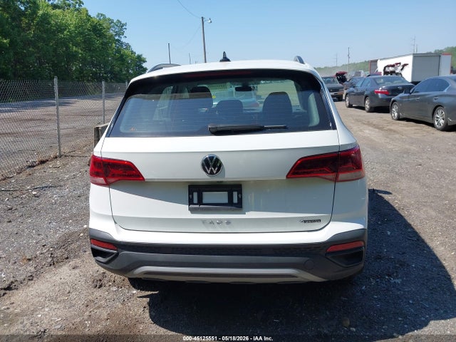 Volkswagen Taos S