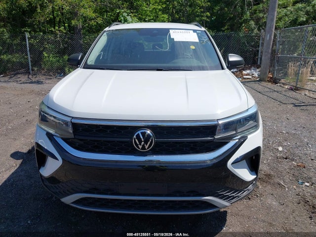 Volkswagen Taos S