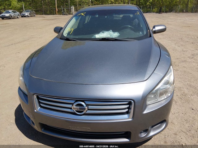 Nissan Maxima