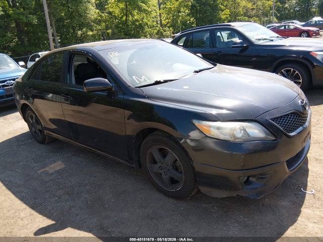 Salvage Toyota Camry Image