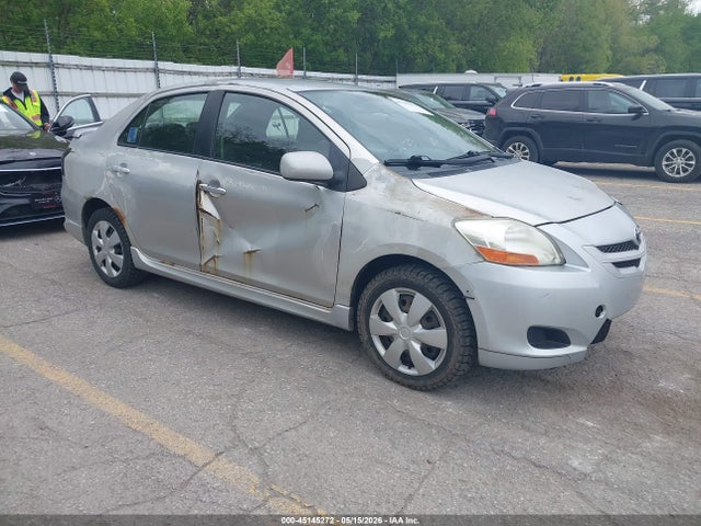 Salvage Toyota Yaris Image