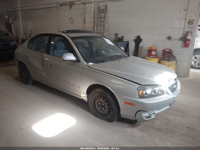 Salvage Hyundai ELANTRA Image