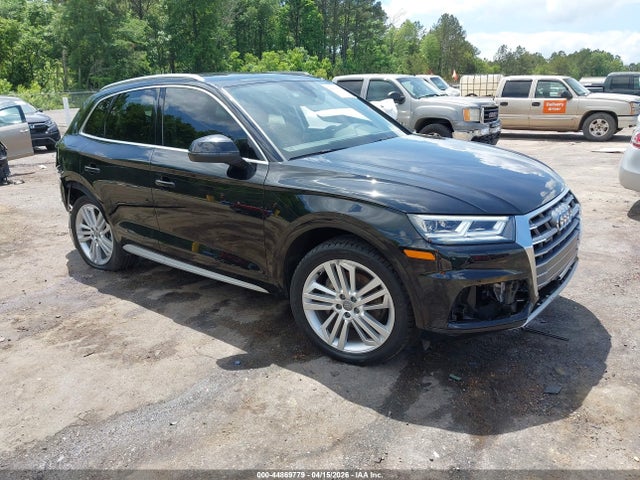 Salvage Audi Q5 Image