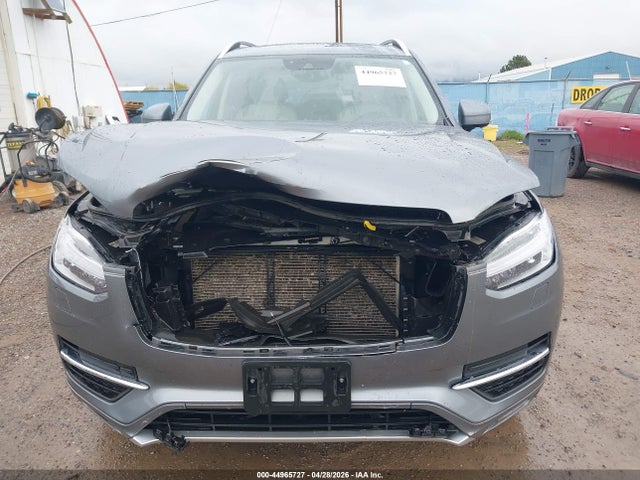 Volvo XC90 T5 Momentum 5p