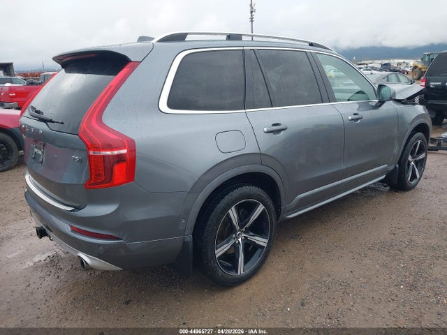 Volvo XC90 T5 Momentum 5p