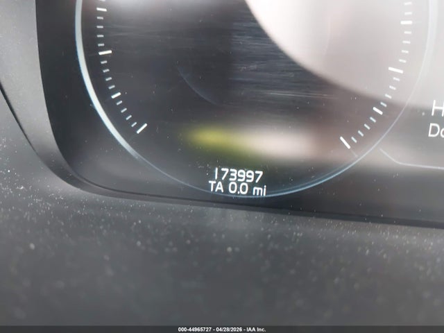 Volvo XC90 T5 Momentum 5p