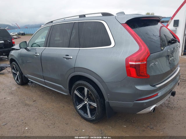 Volvo XC90 T5 Momentum 5p