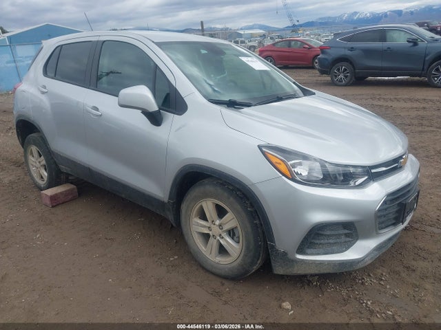 Salvage Chevrolet Trax Image