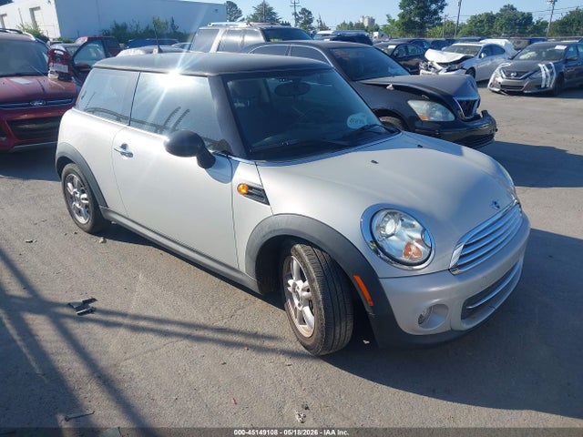 Salvage MINI Hardtop Image