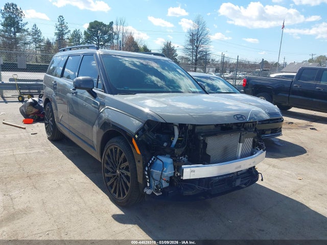 Salvage Hyundai SANTA FE Image