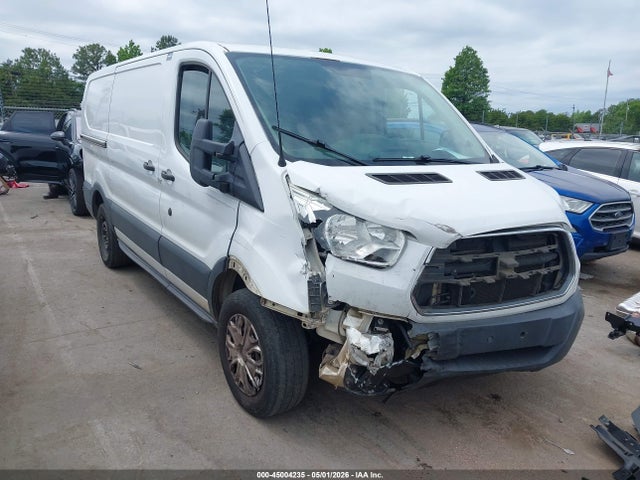 Salvage Ford Transit Image