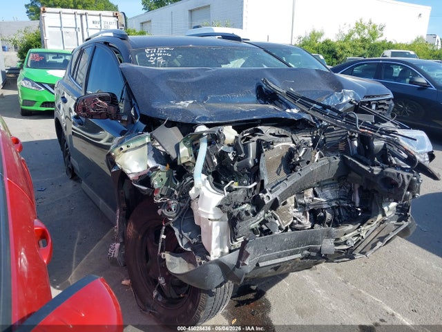 Salvage Toyota RAV4 Image