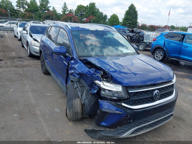 Salvage Volkswagen Taos Image