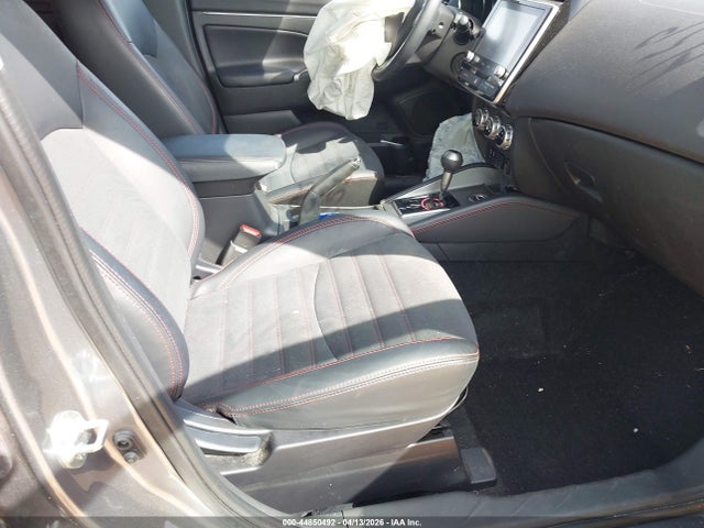 Mitsubishi Outlander 2.0 Se Awc