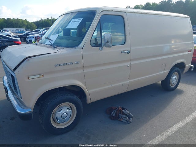 Ford Econoline E150 Van