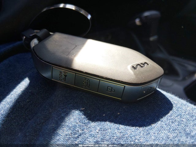Kia K4 Lxs