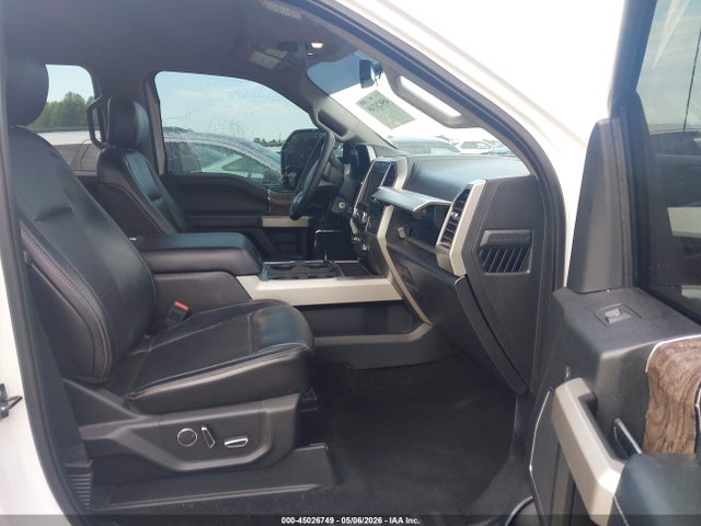 Ford F-250 Lariat