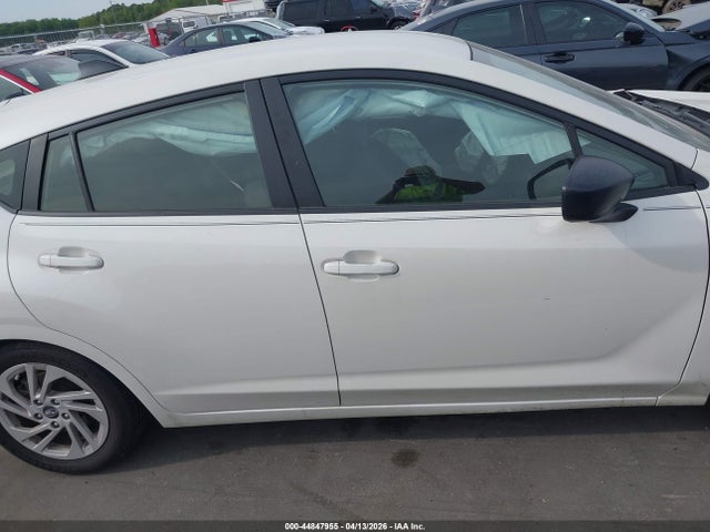 Subaru Impreza Base 5-door