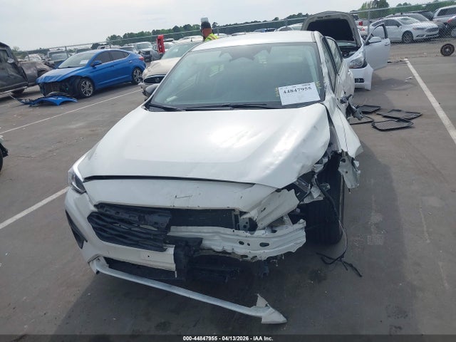 Subaru Impreza Base 5-door