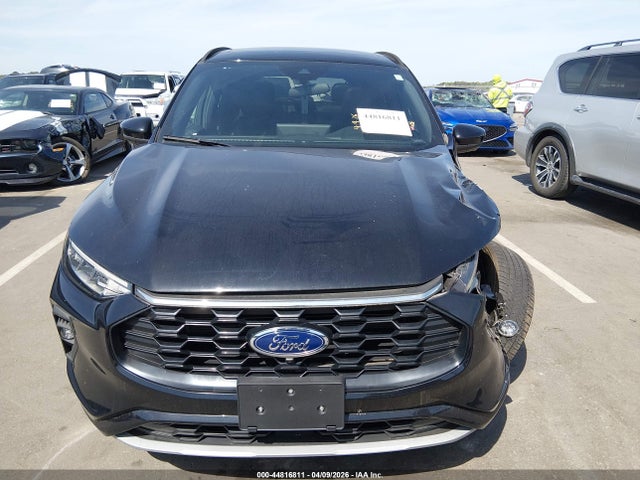 Ford Escape St-line Select