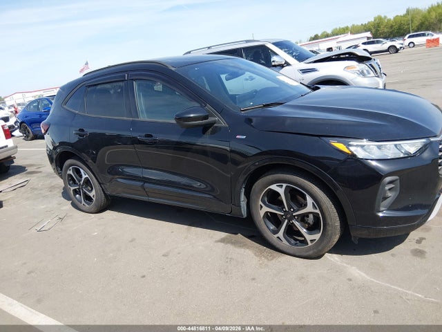 Ford Escape St-line Select