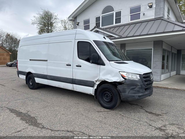 Salvage Mercedes-Benz Sprinter 2500 Image