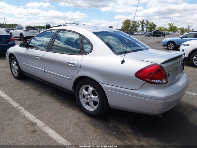 Ford Taurus Se