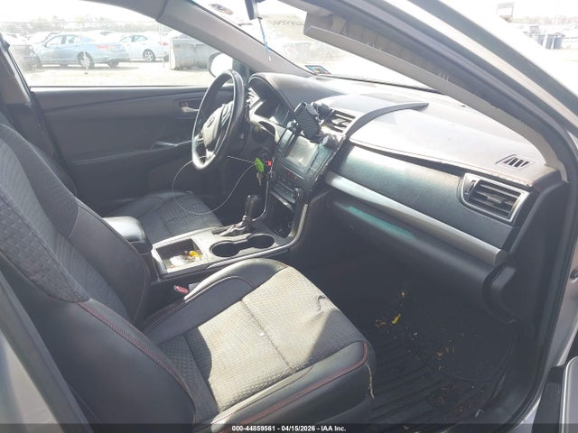 Toyota Camry Se