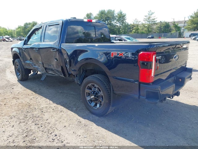 Ford F-250 Lariat