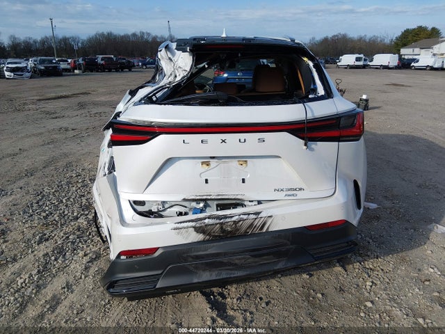 Lexus NX Premium