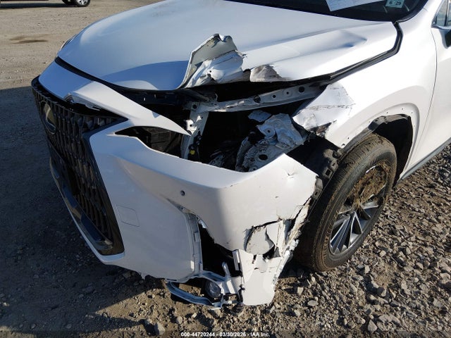 Lexus NX Premium