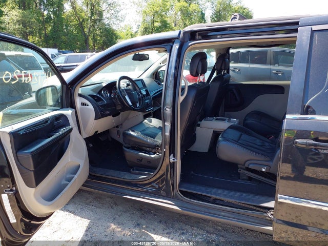 Chrysler Town & Country Touring