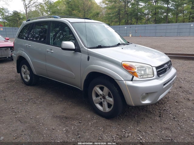 Salvage Toyota RAV4 Image