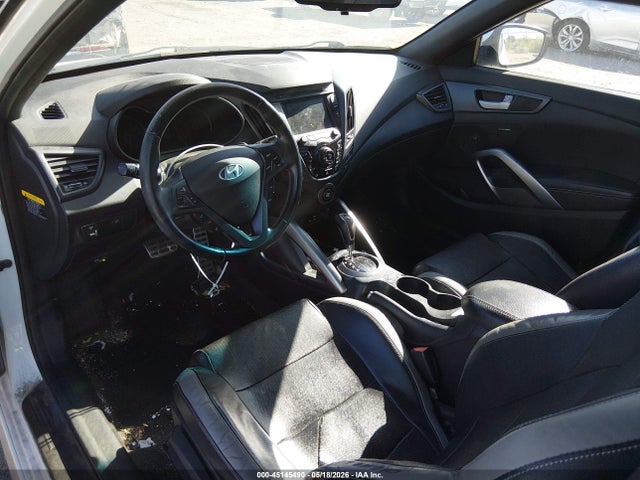 Hyundai VELOSTER Turbo