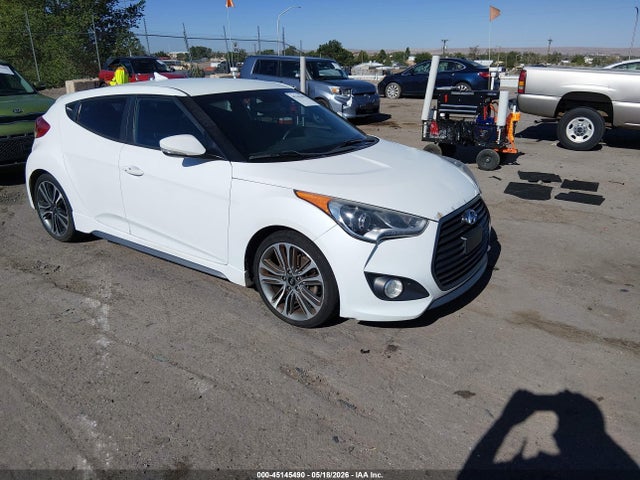 Salvage Hyundai VELOSTER Image