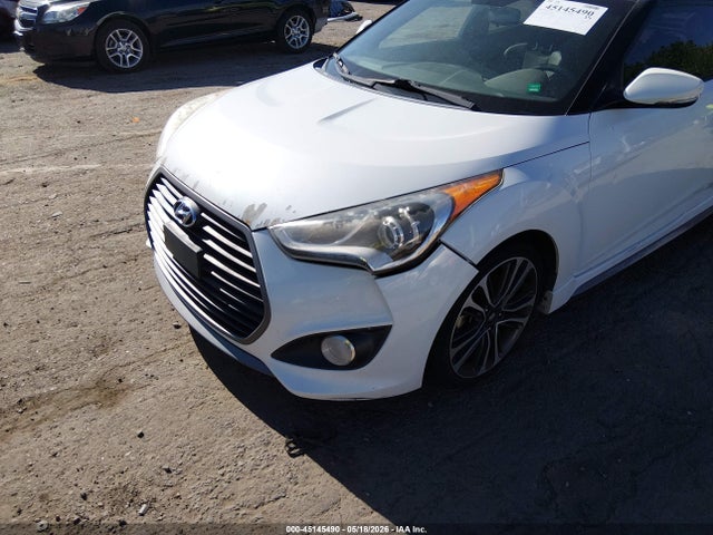 Hyundai VELOSTER Turbo