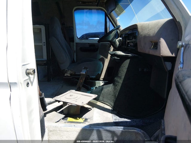 Ford Econoline E150 Van