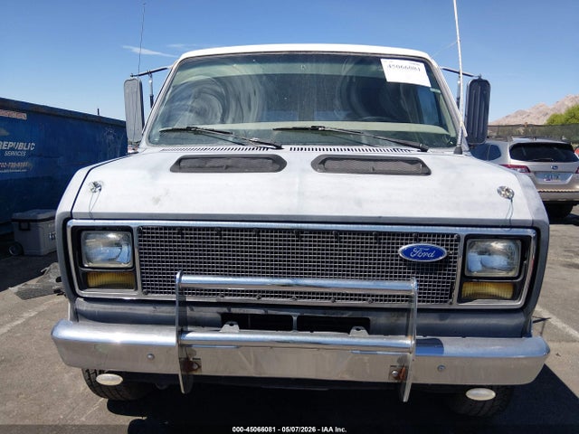 Ford Econoline E150 Van
