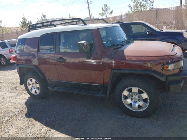 Toyota FJ Cruiser
