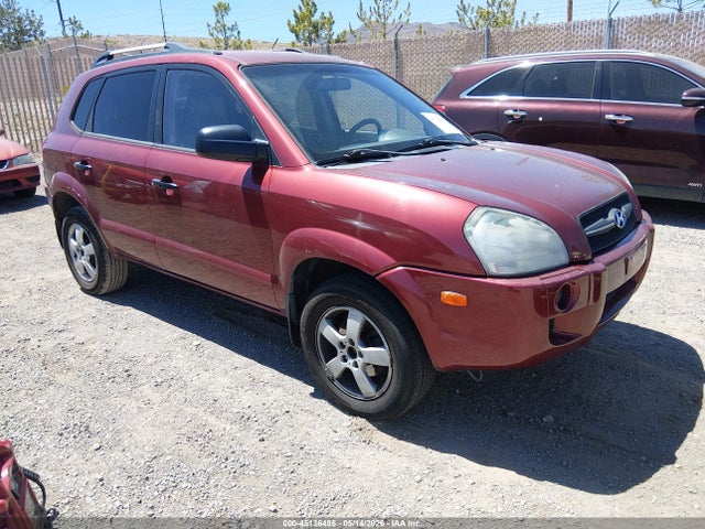 Salvage Hyundai TUCSON Image