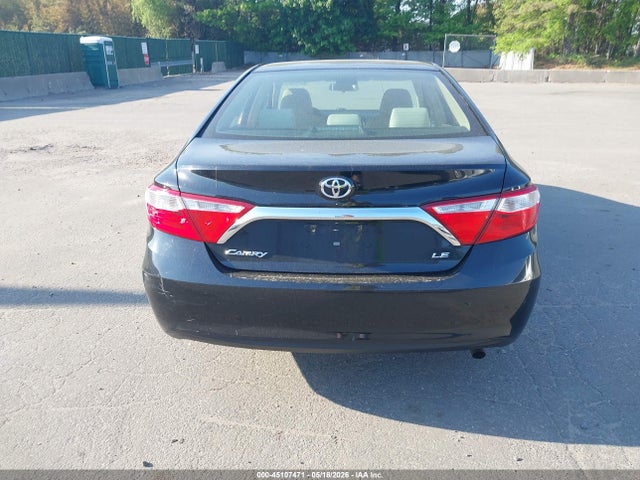 Toyota Camry Le