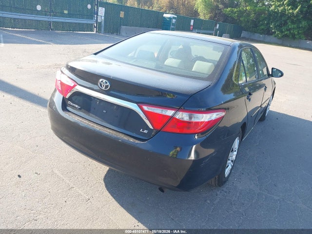 Toyota Camry Le